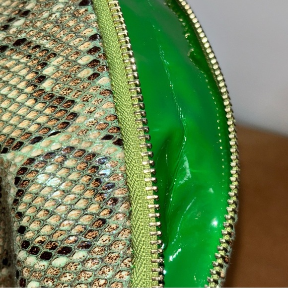 Sharif Green Snakeskin Print Crossbody Purse Chain Handbag Unique Designer - Picture 12 of 12